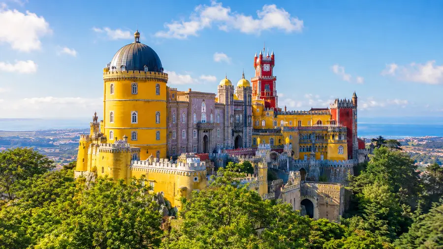 Pena Palace History, Architecture and Fascinating Facts